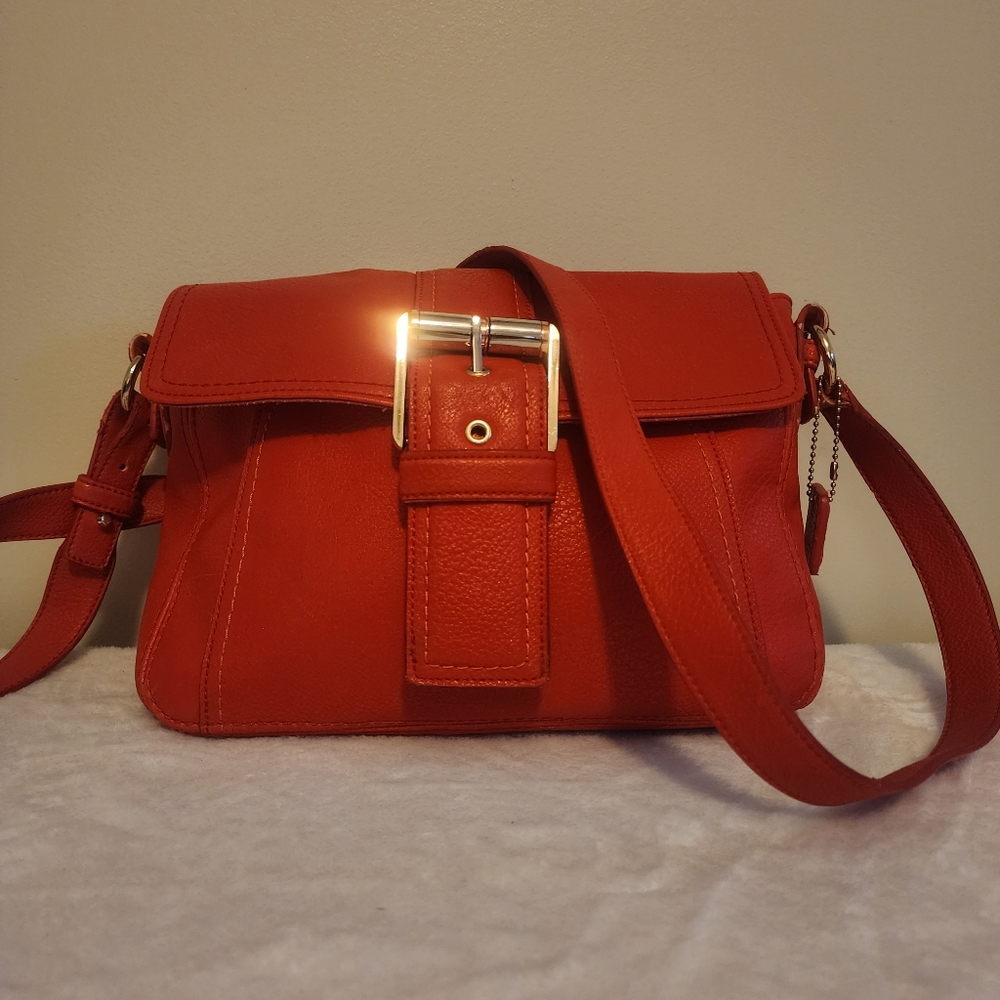 Red Liz Claiborne crossbody